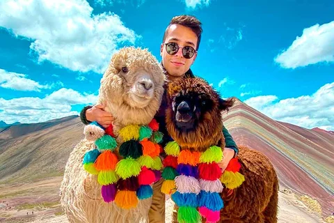 Private transfer to Rainbow Mountain